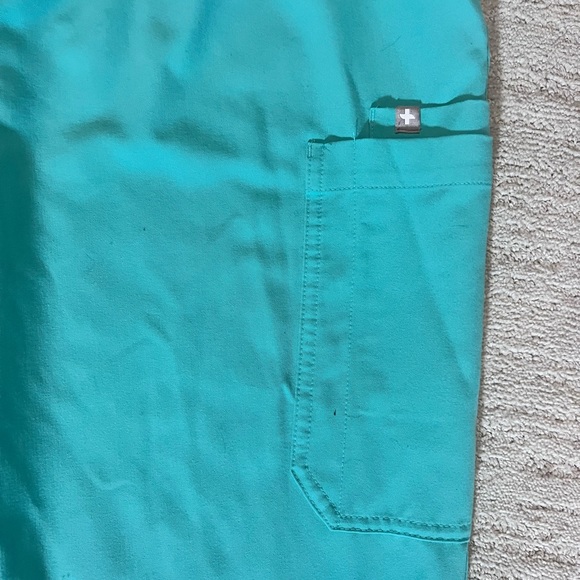 FIGS Scrub pants - Picture 7 of 9